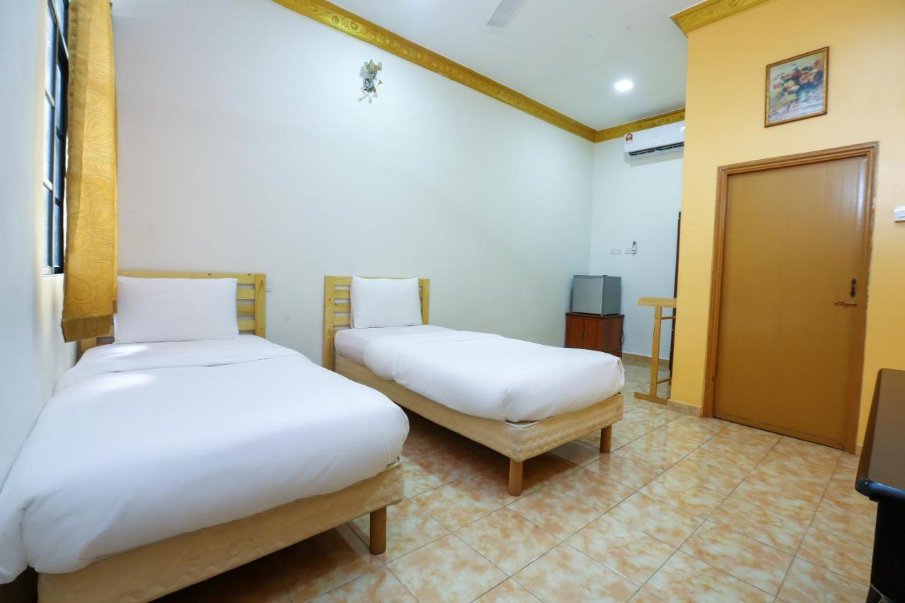 Oyo 89887 Chalet Yunie Marang Bagian luar foto