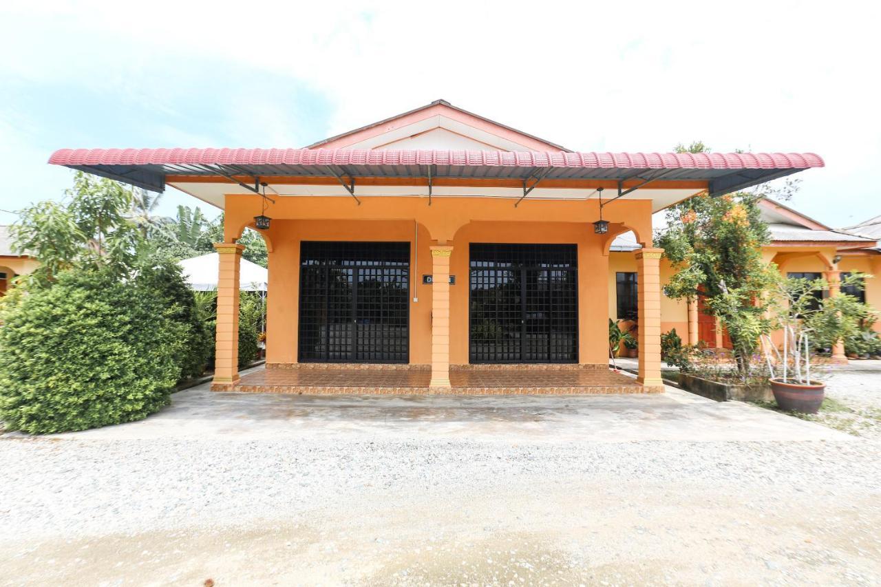 Oyo 89887 Chalet Yunie Marang Bagian luar foto