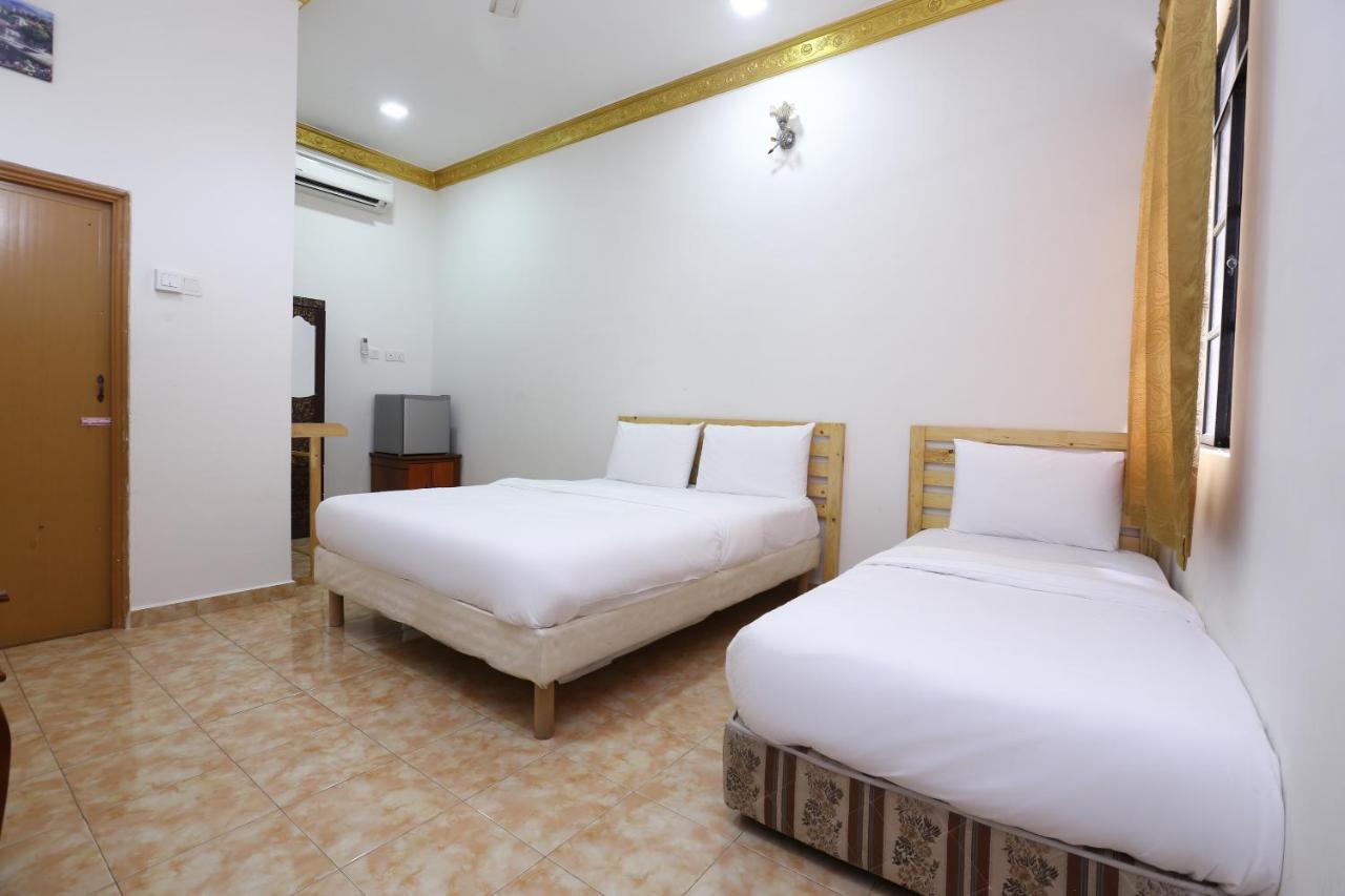 Oyo 89887 Chalet Yunie Marang Bagian luar foto