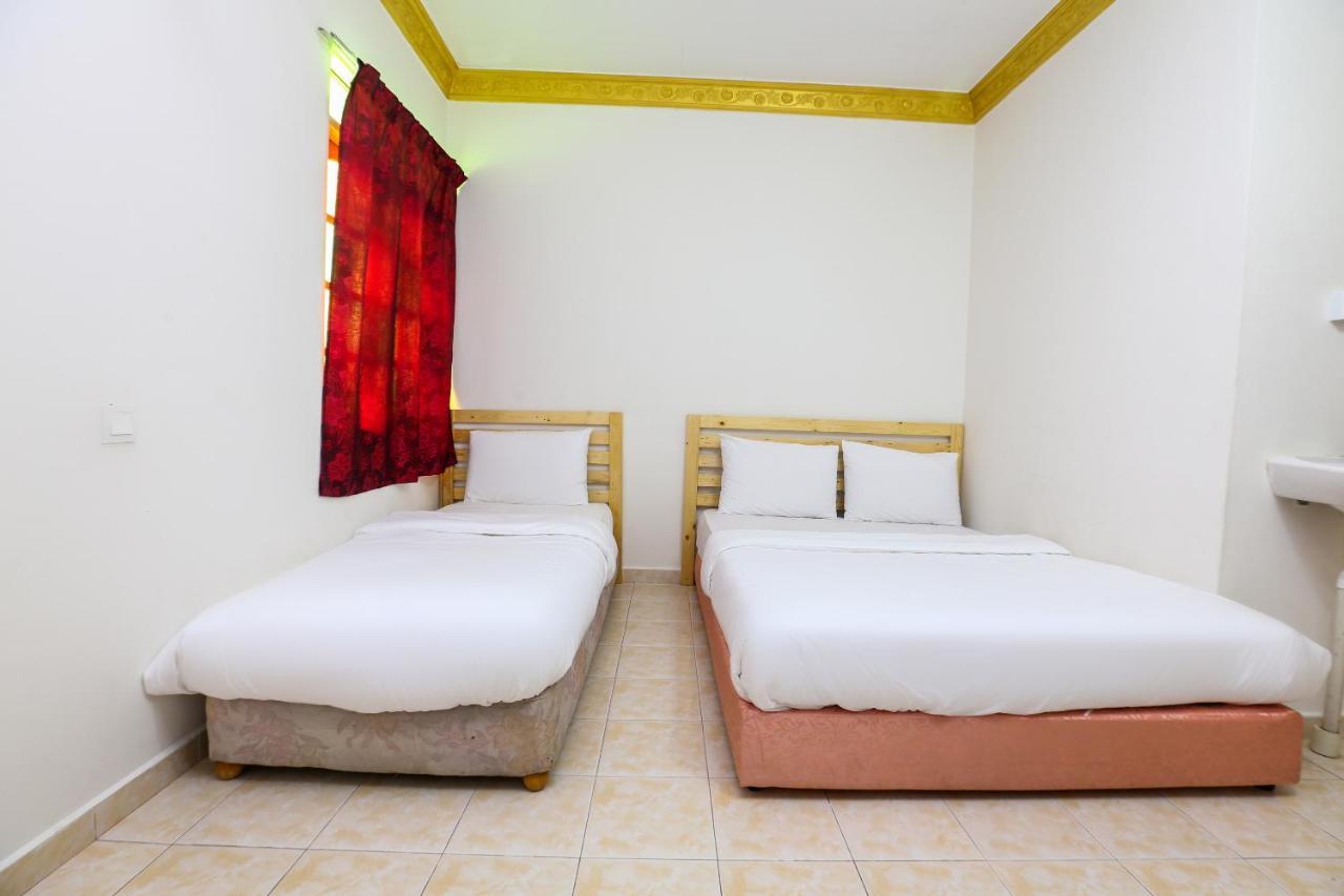 Oyo 89887 Chalet Yunie Marang Bagian luar foto