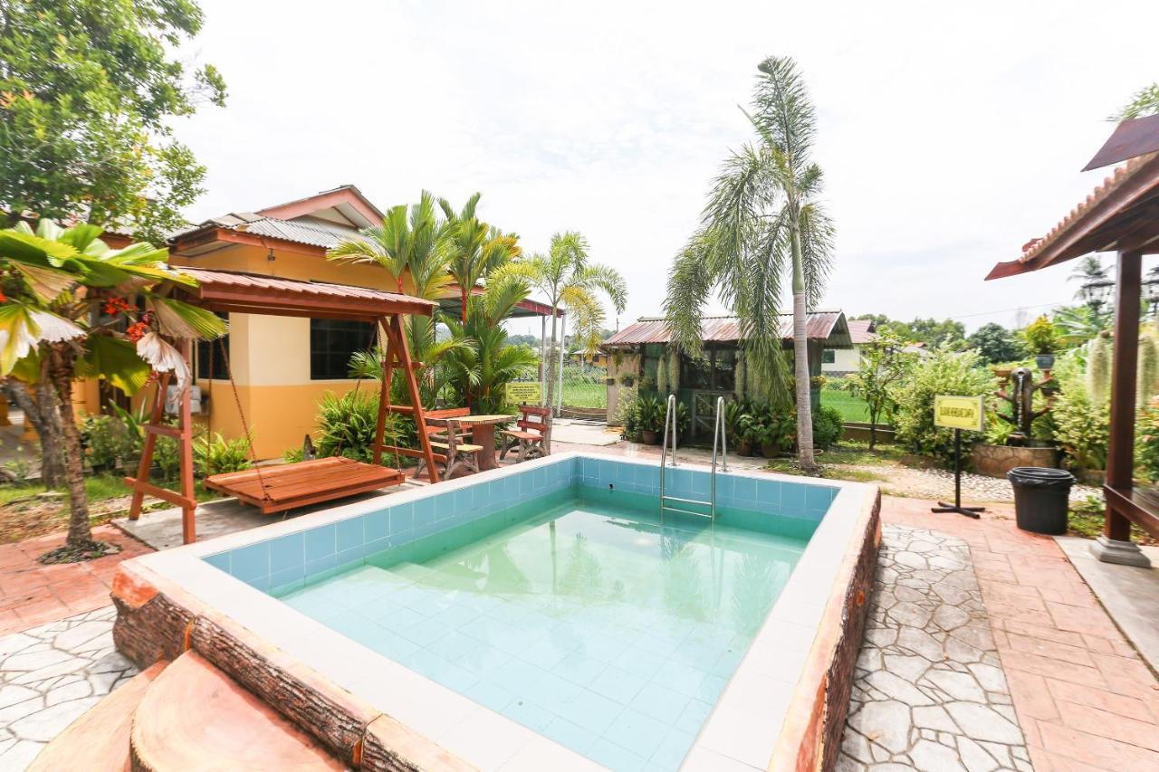 Oyo 89887 Chalet Yunie Marang Bagian luar foto