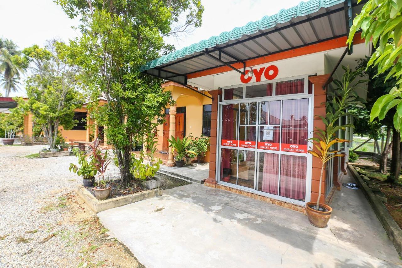 Oyo 89887 Chalet Yunie Marang Bagian luar foto