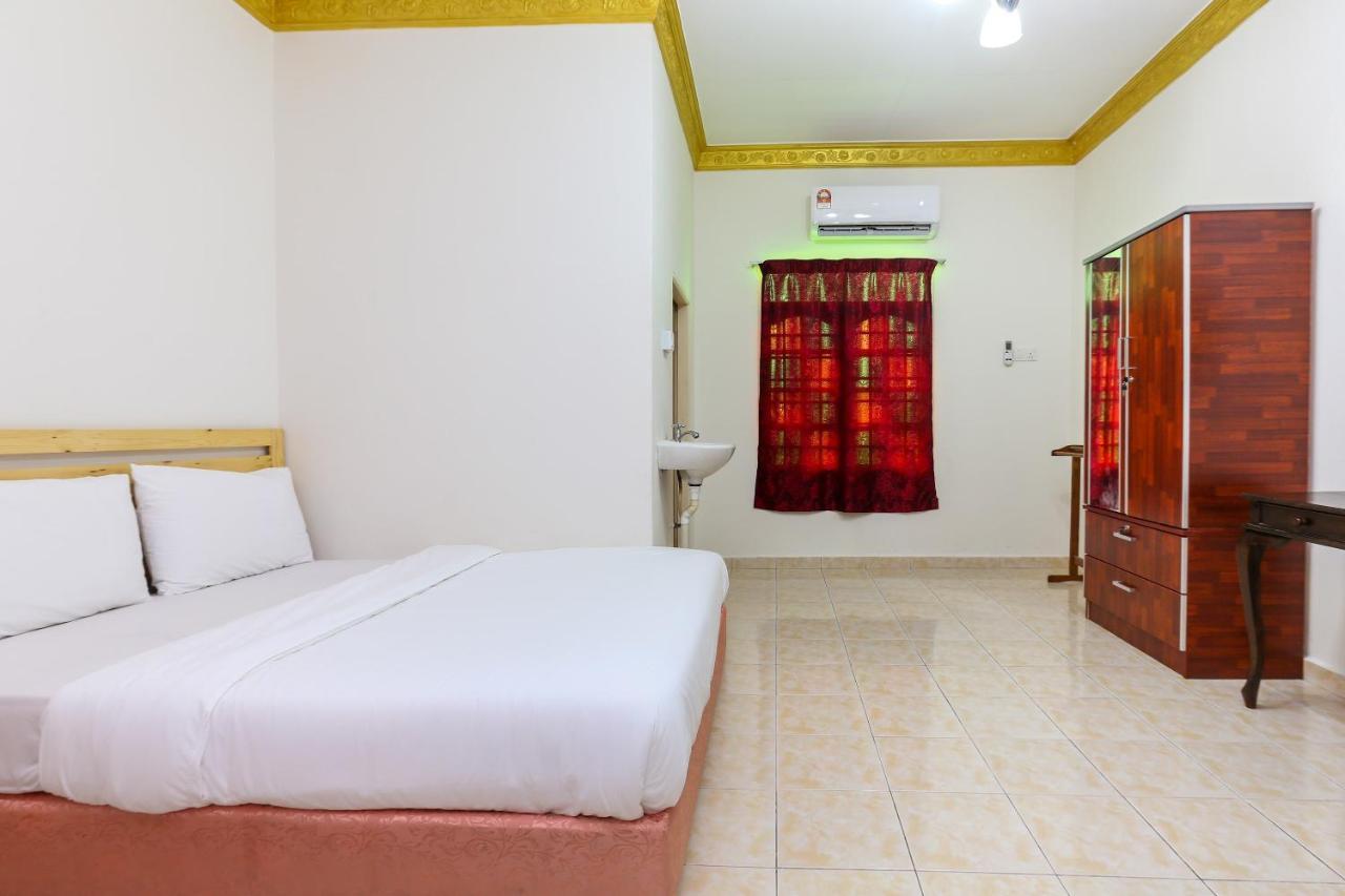 Oyo 89887 Chalet Yunie Marang Bagian luar foto