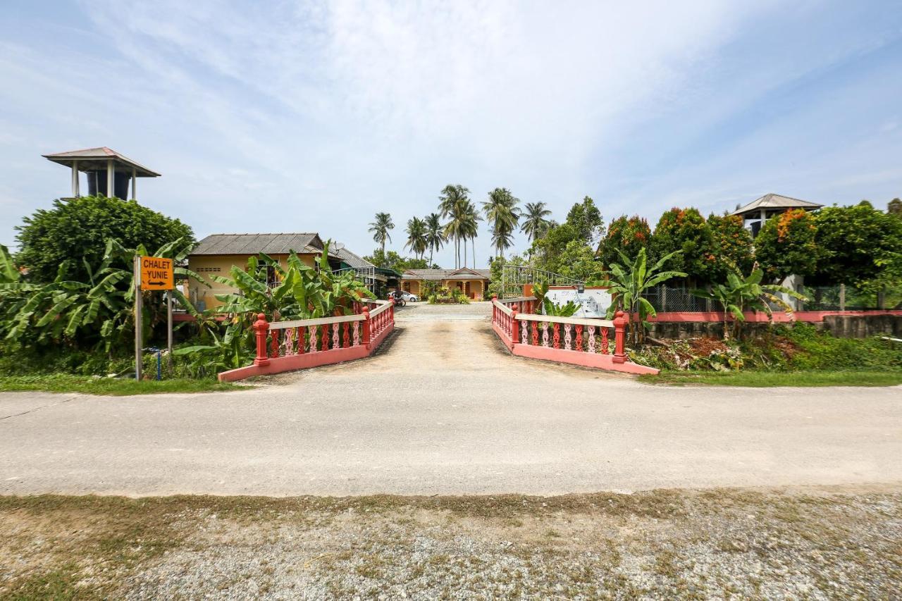 Oyo 89887 Chalet Yunie Marang Bagian luar foto