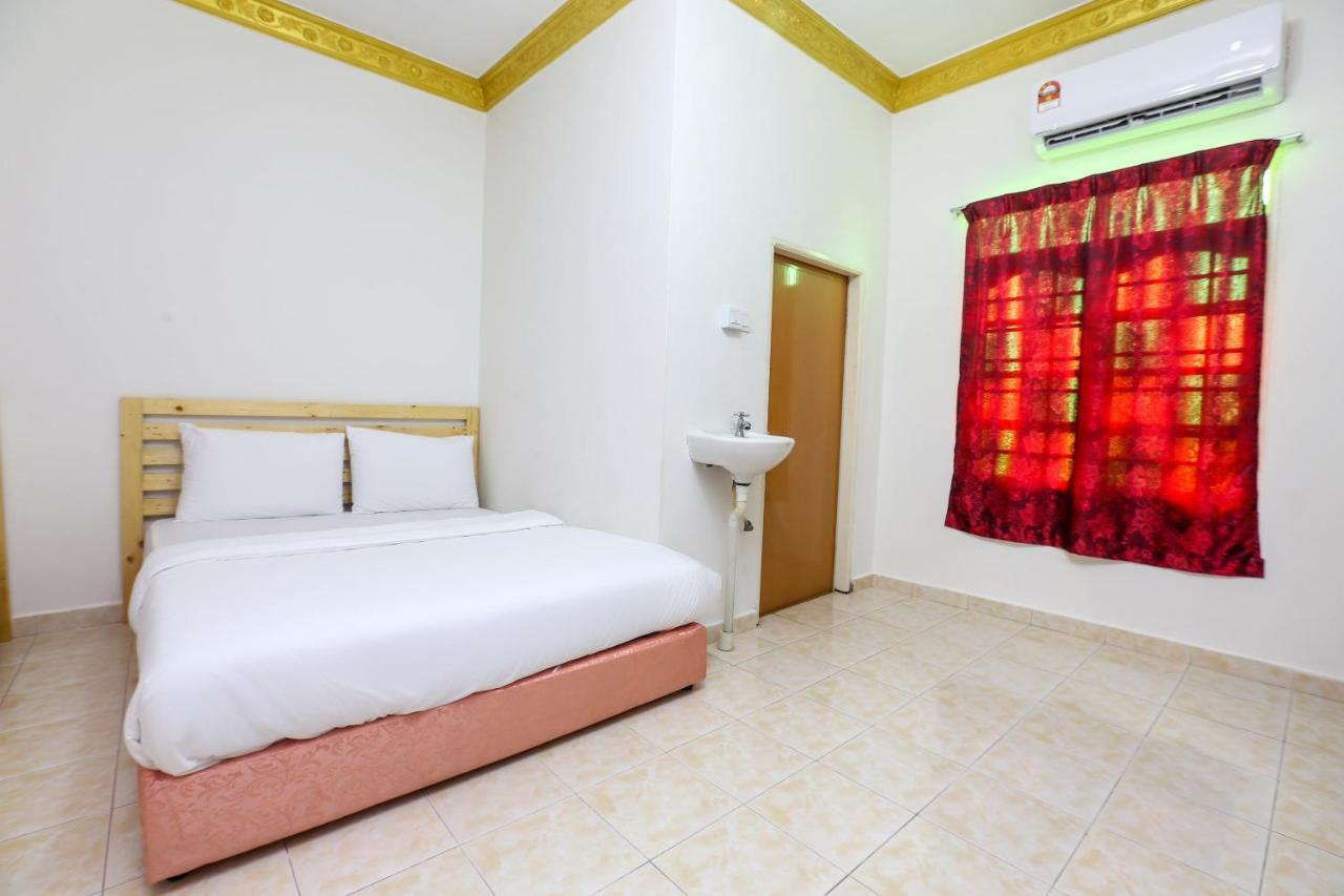 Oyo 89887 Chalet Yunie Marang Bagian luar foto