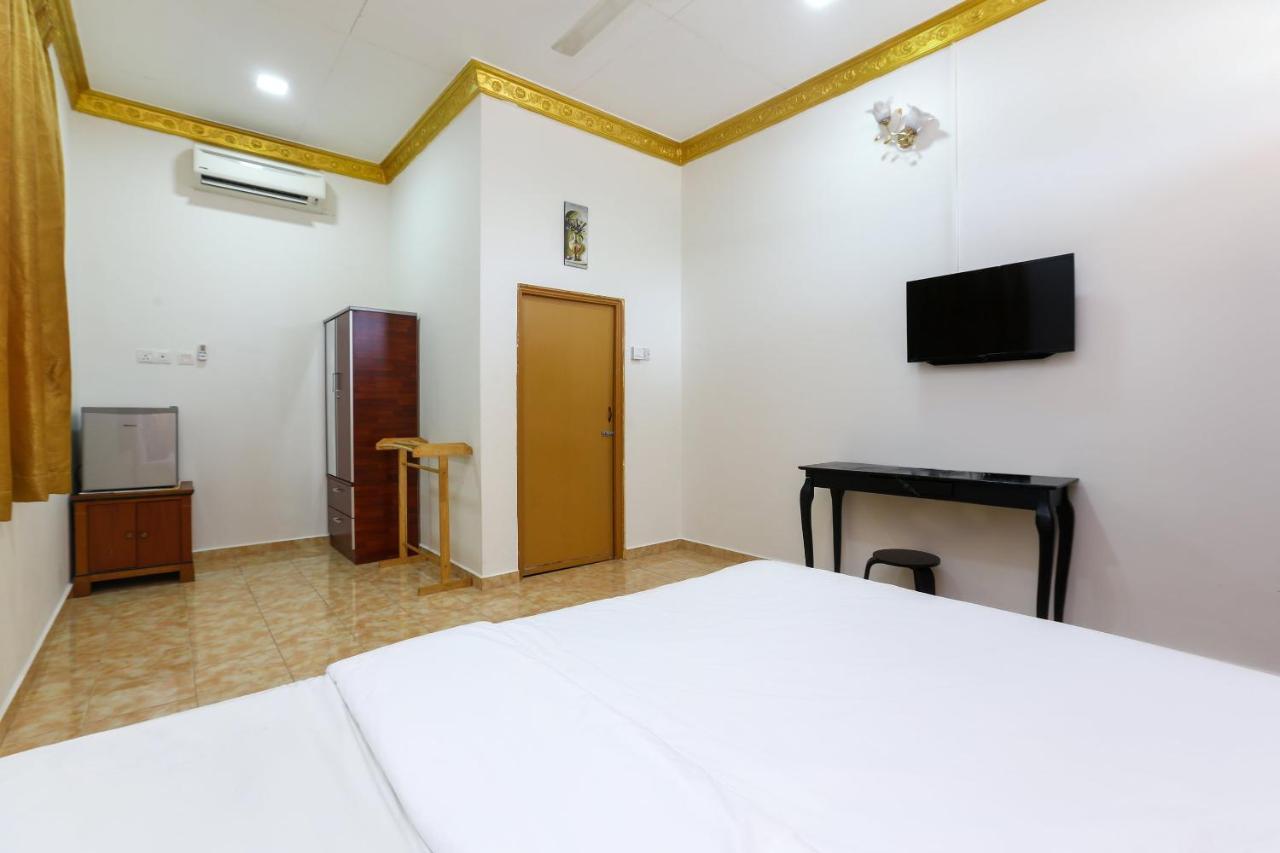 Oyo 89887 Chalet Yunie Marang Bagian luar foto
