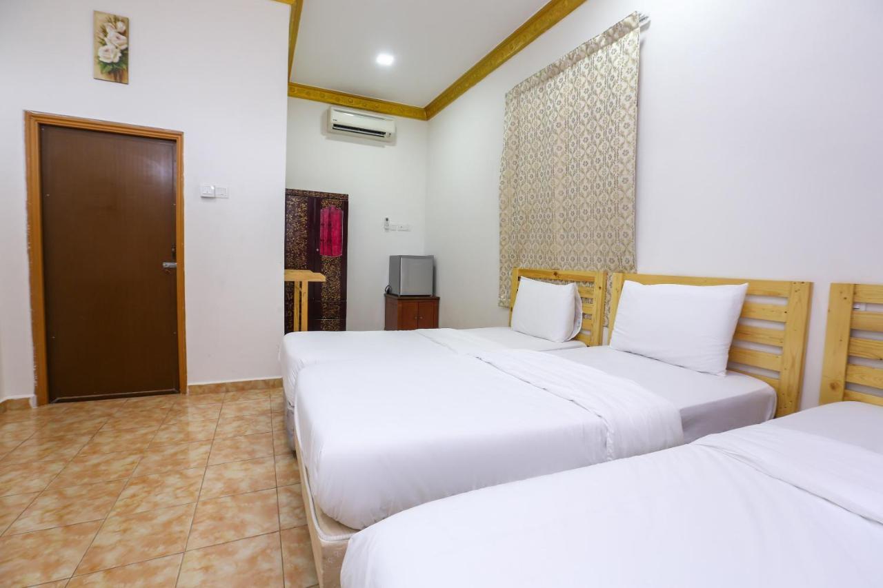 Oyo 89887 Chalet Yunie Marang Bagian luar foto