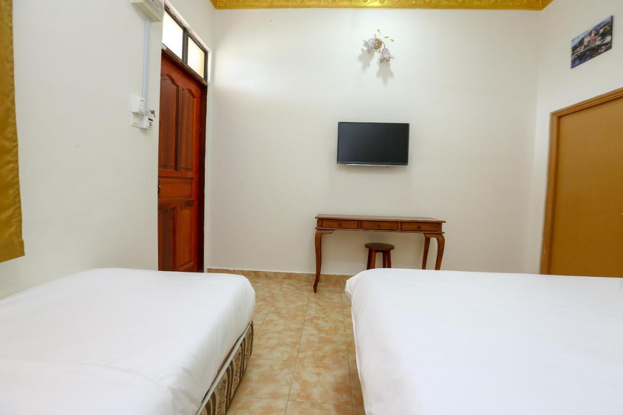 Oyo 89887 Chalet Yunie Marang Bagian luar foto