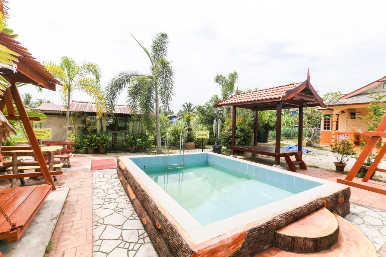 Oyo 89887 Chalet Yunie Marang Bagian luar foto