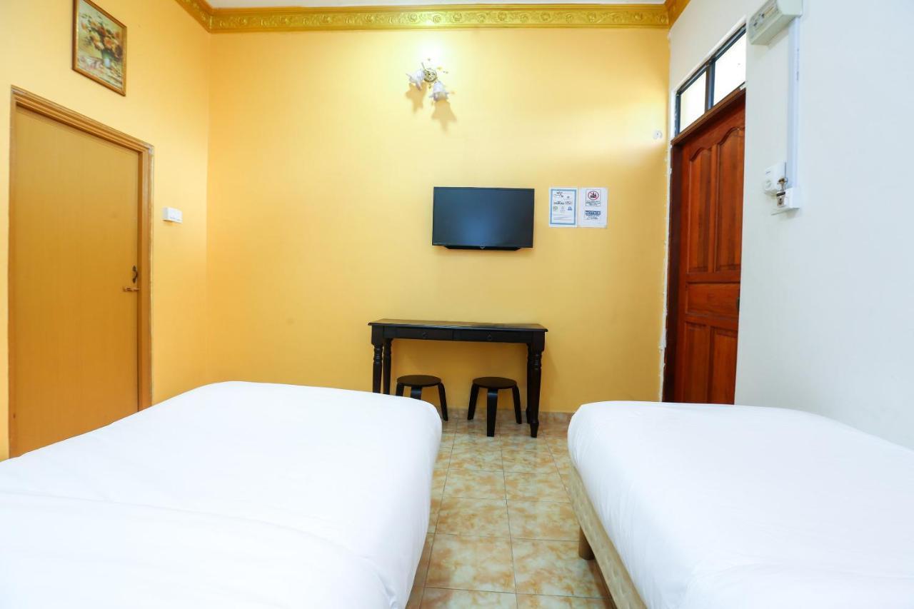 Oyo 89887 Chalet Yunie Marang Bagian luar foto