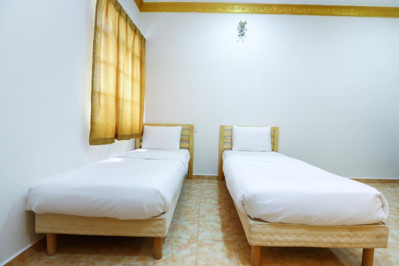 Oyo 89887 Chalet Yunie Marang Bagian luar foto