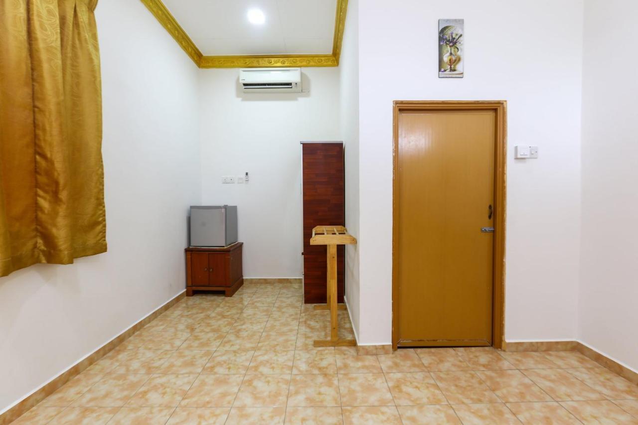 Oyo 89887 Chalet Yunie Marang Bagian luar foto
