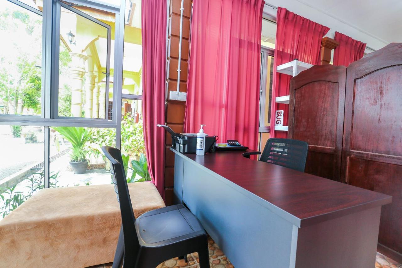 Oyo 89887 Chalet Yunie Marang Bagian luar foto