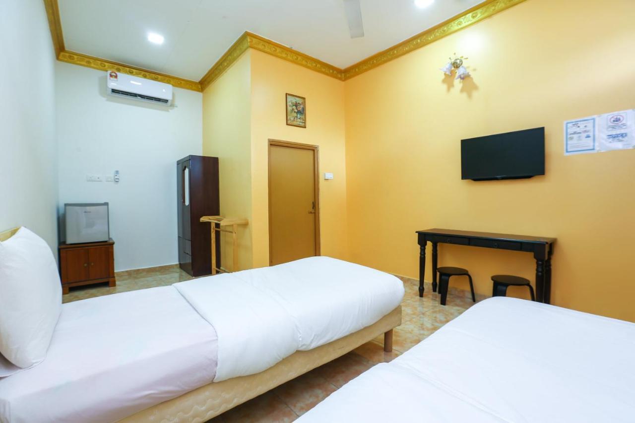 Oyo 89887 Chalet Yunie Marang Bagian luar foto