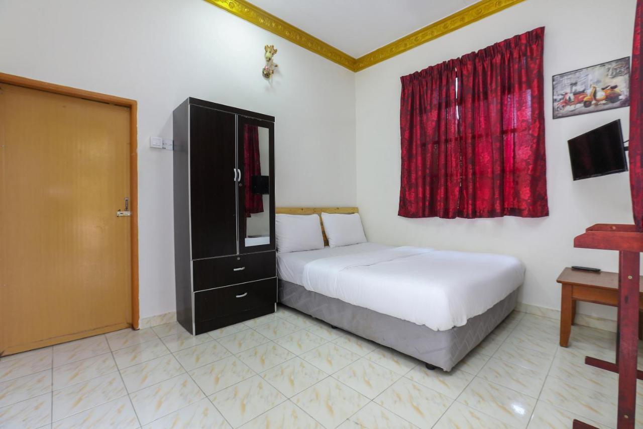 Oyo 89887 Chalet Yunie Marang Bagian luar foto